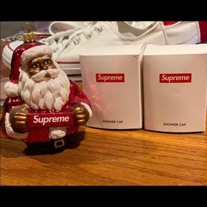 Supreme Santa Claus (no shower caps)